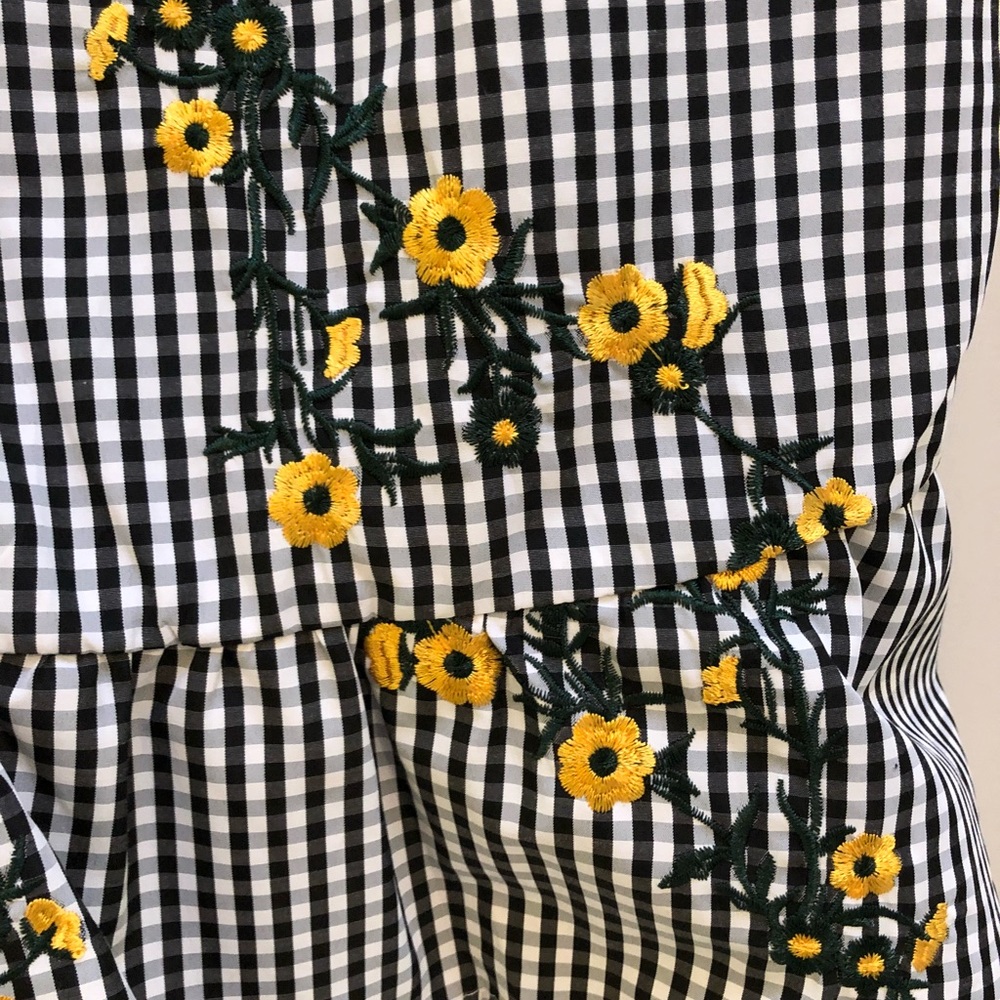 Gingham tie sleeve tank - Picture 3 of 5